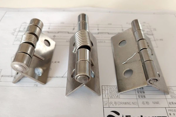 Easy To Install Automatic Opening And Closing Hinges